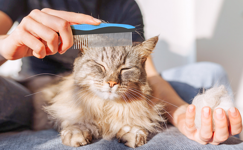 Blue pet grooming combo featuring a deshedding brush and metal comb for removing loose fur, detangling, and dematting cats and dogs.