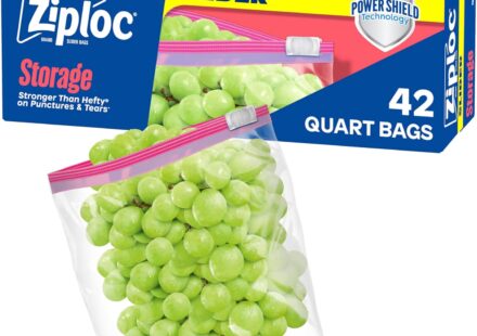 Ziploc Quart Food Storage Slider Bags with Power Shield Technology and easy slider closure for durable food storage and freshness.