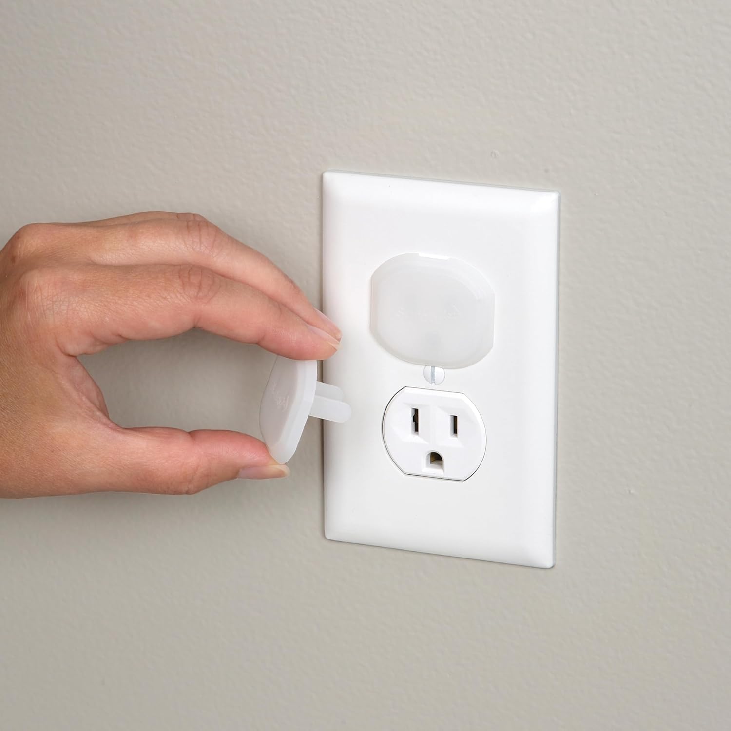 Safety 1st electrical outlet baby proof covers 36 count child safety outlet plug protectors for standard electrical outlets